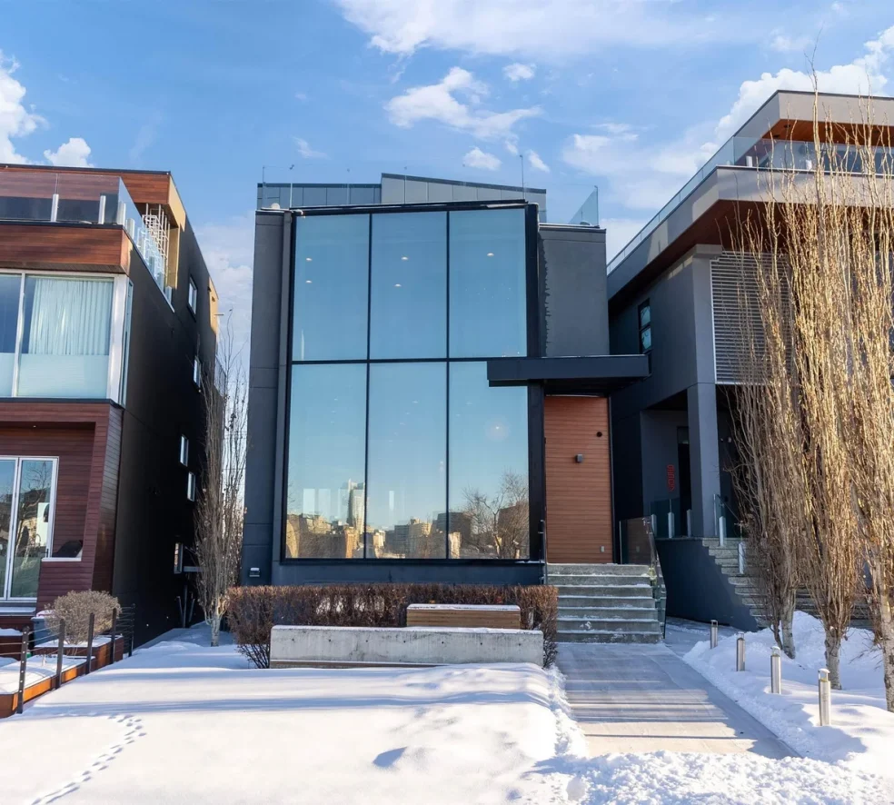 Property of the Week: Walls of Windows