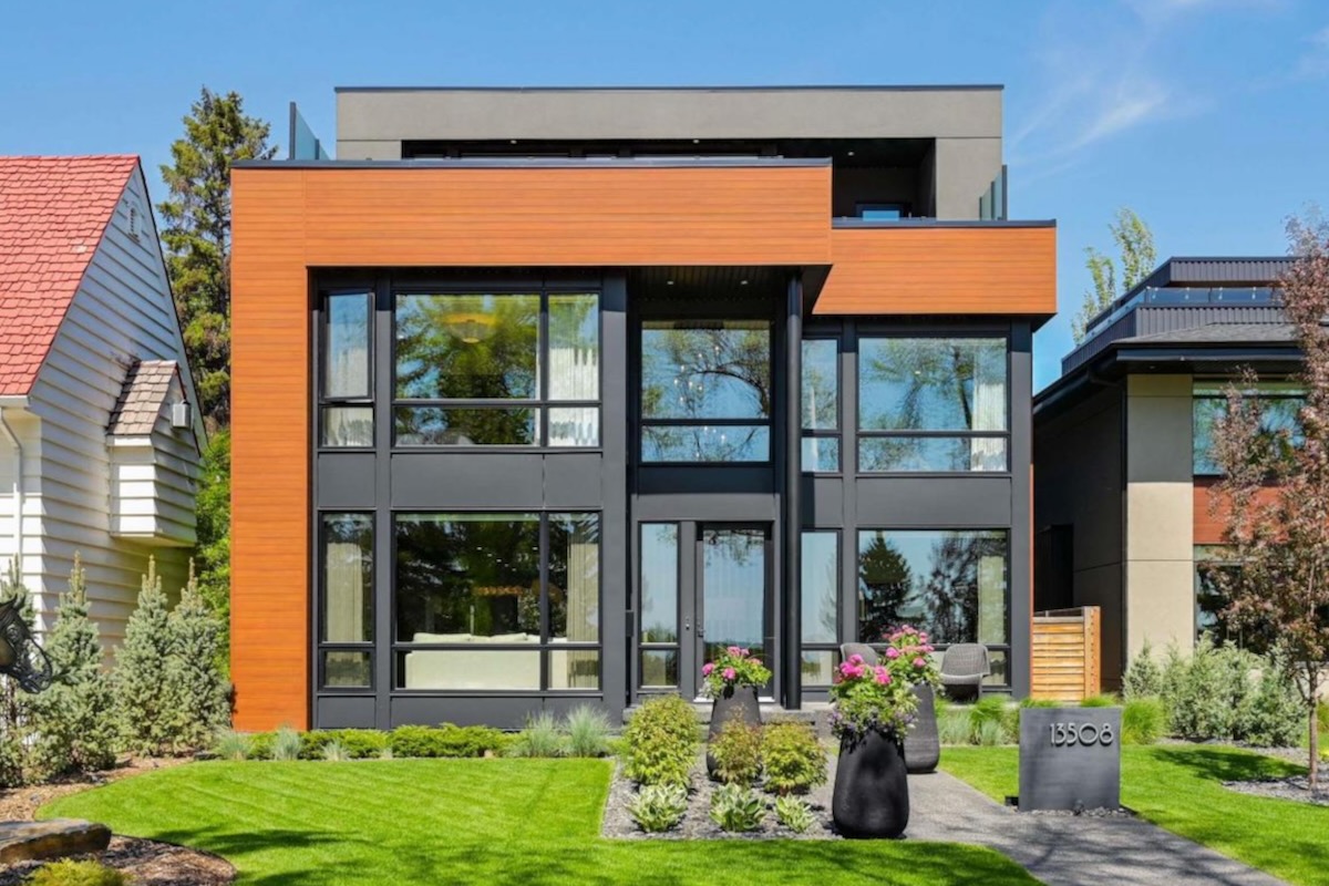 1_Exterior