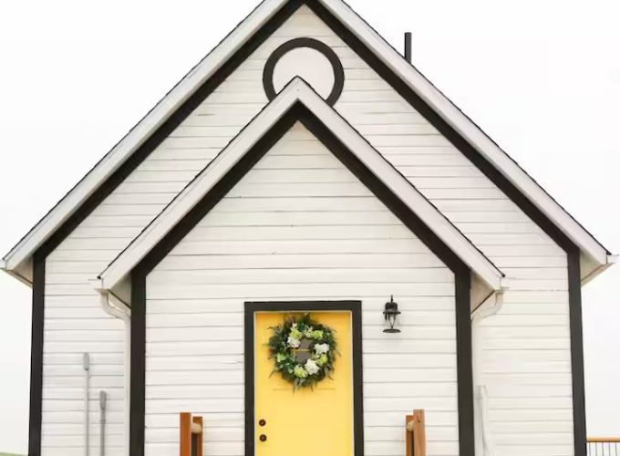 Vacation of the Week: Little Schoolhouse on the Prairie