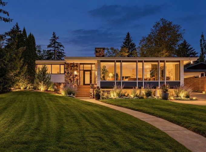 Property of the Week: Glass Houses