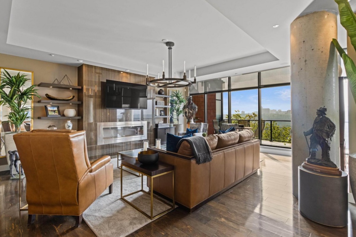 2_Living room