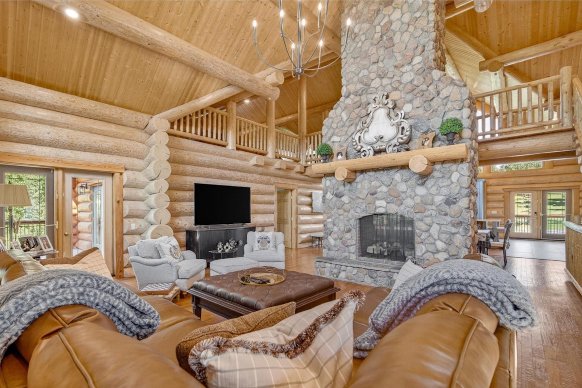 3_Living Room