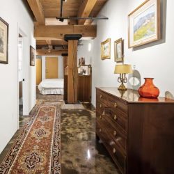 5_Hallway