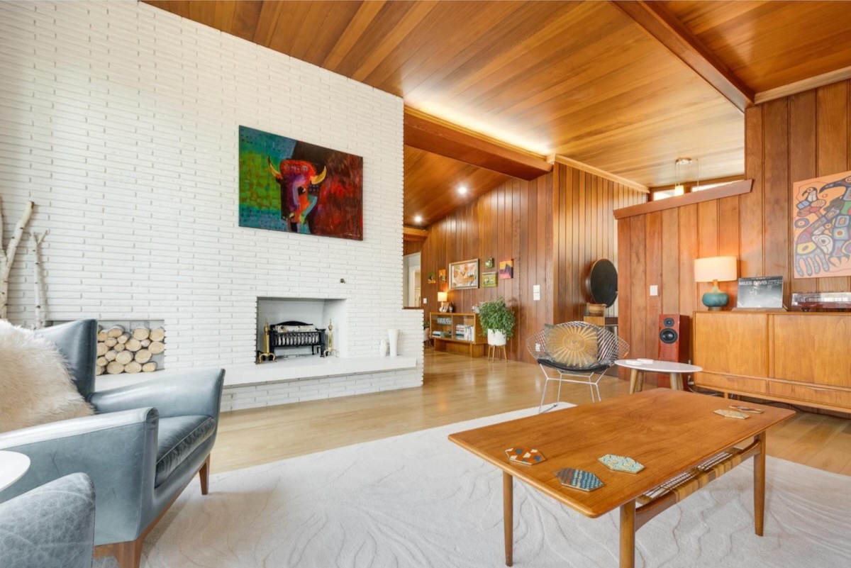5_Living Room