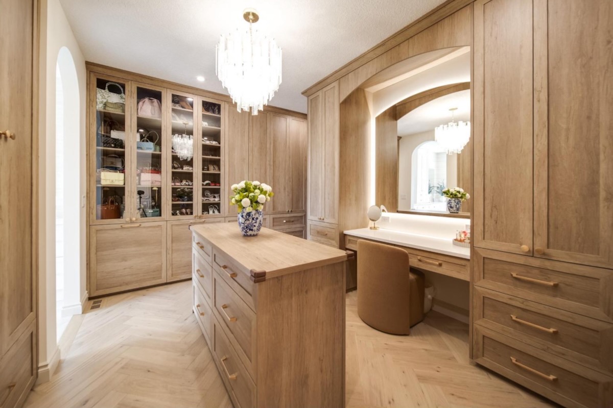 5_Walk In Closet