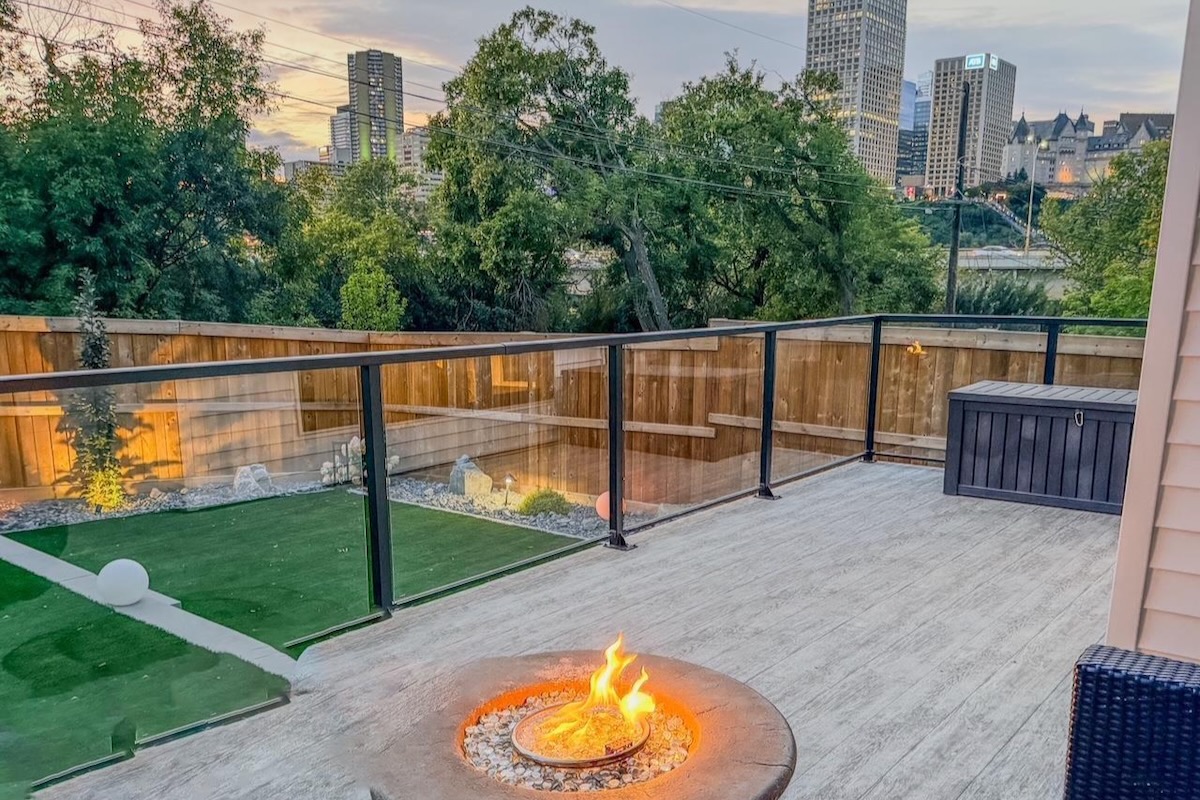 6.back-deck