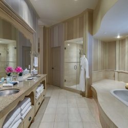 6_Bathroom