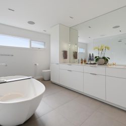 6_Bathroom