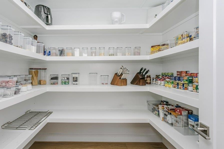 6_Pantry