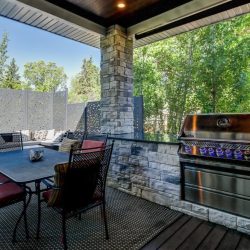 7.OutdoorBarbecue