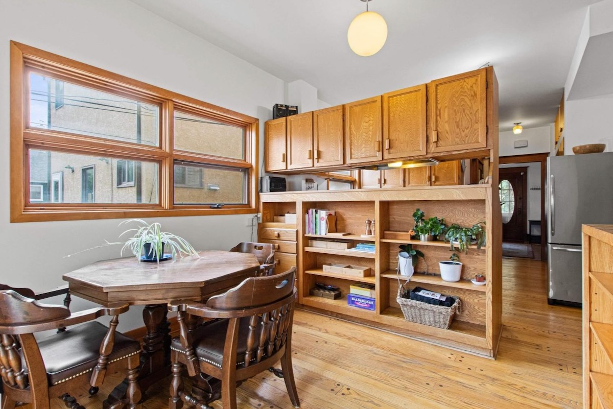 7_BreakfastNook