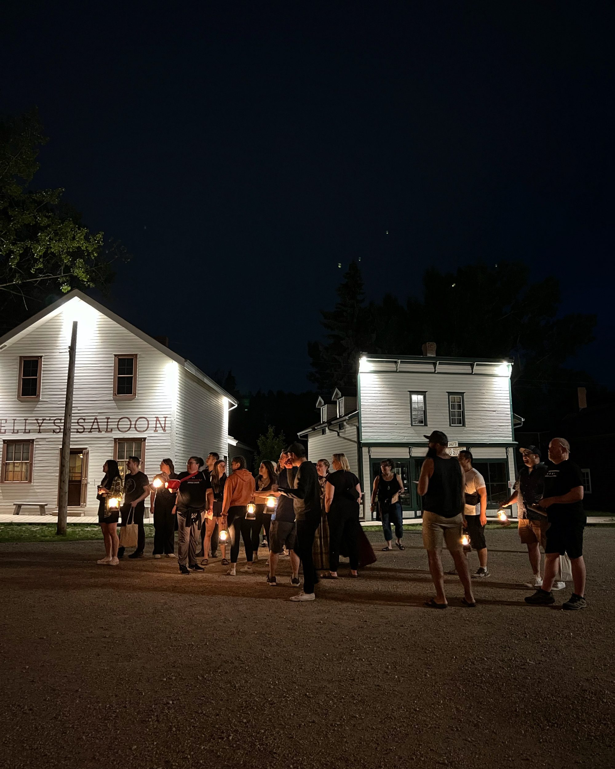 9827CF96-5006-4E60-B0C5-A3ABDBD3C102