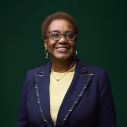 Alumni Awards_Malinda_Smith