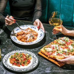 BR_NERO_Pizza_Pasta_Veggies AtTable