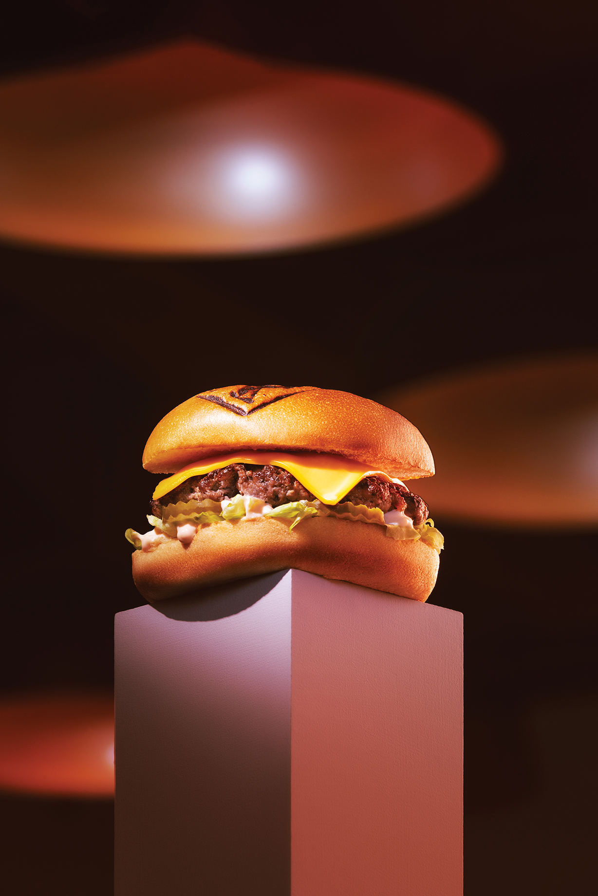 BR_RibeyeButcherShop-SingleBurger_RustBackground