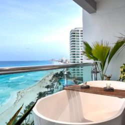 Cancun patio tub