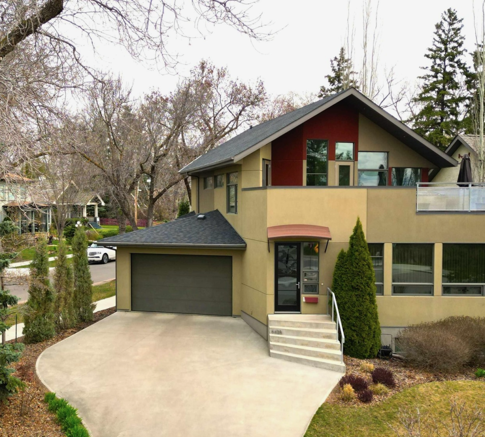 Property of the Week: Bold Angles and Custom Comforts in Highlands