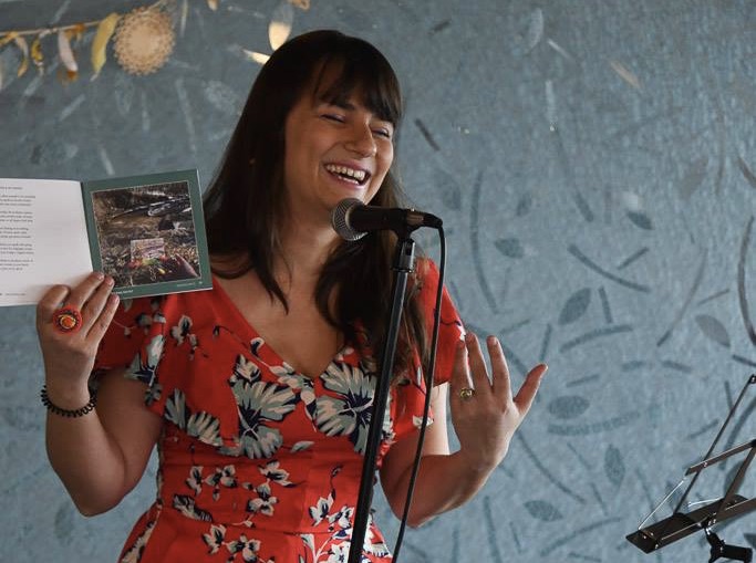 EF3EABBD-B466-4CD5-8615-54BDA7418F34_1_201_a