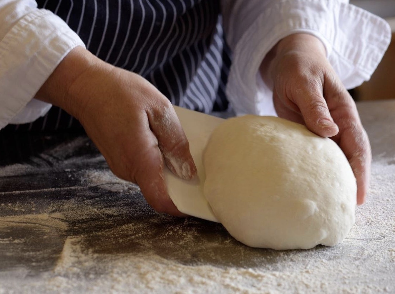 F21B7CE6-BD0F-4E08-AD6D-2BB03128EA23_1_201_a