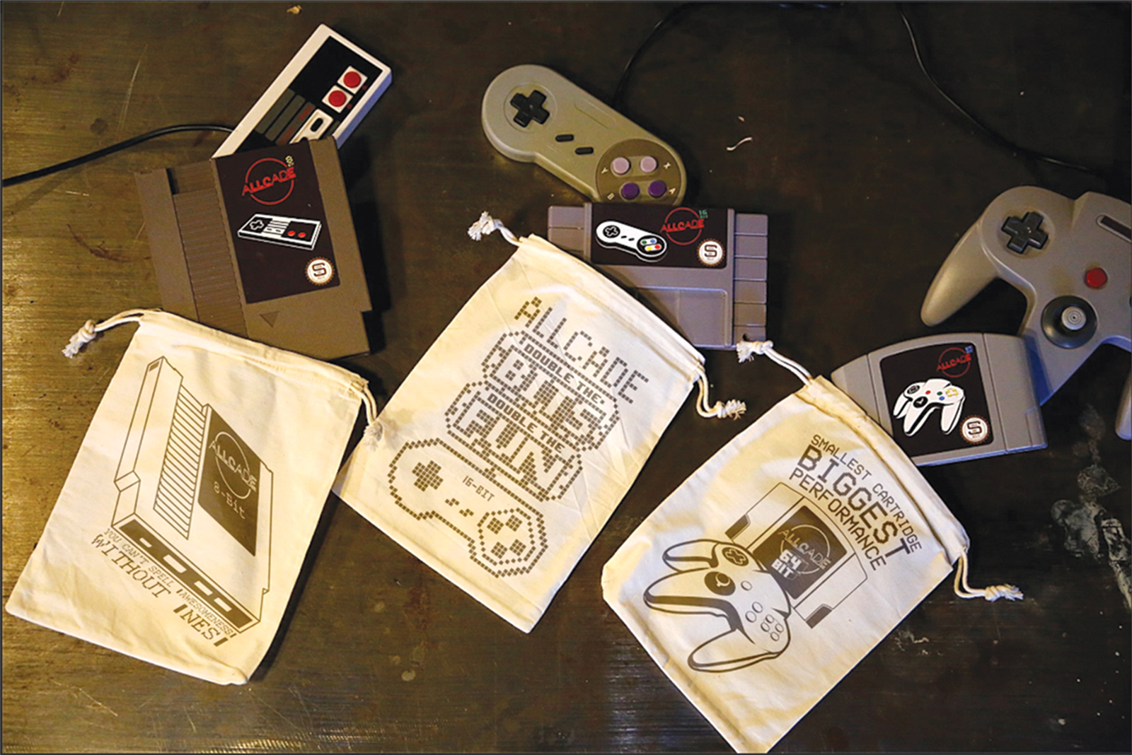 FOR-WEB_AllcadeAd_bags-HR