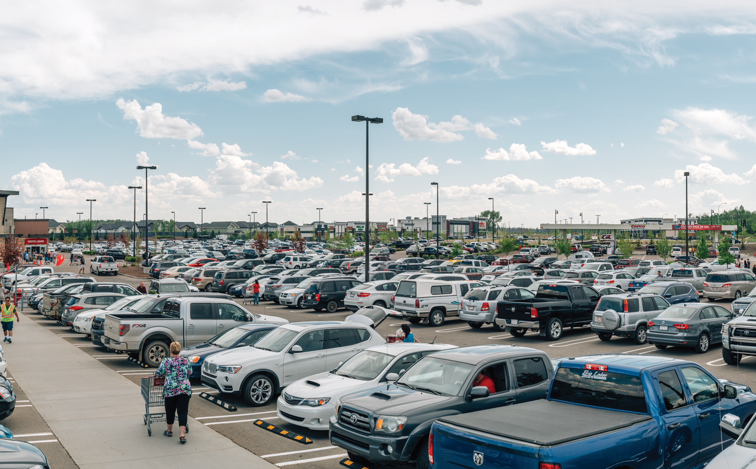 FOR-WEB_Parking-Lot-HR