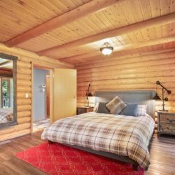 Gull Lake bedroom