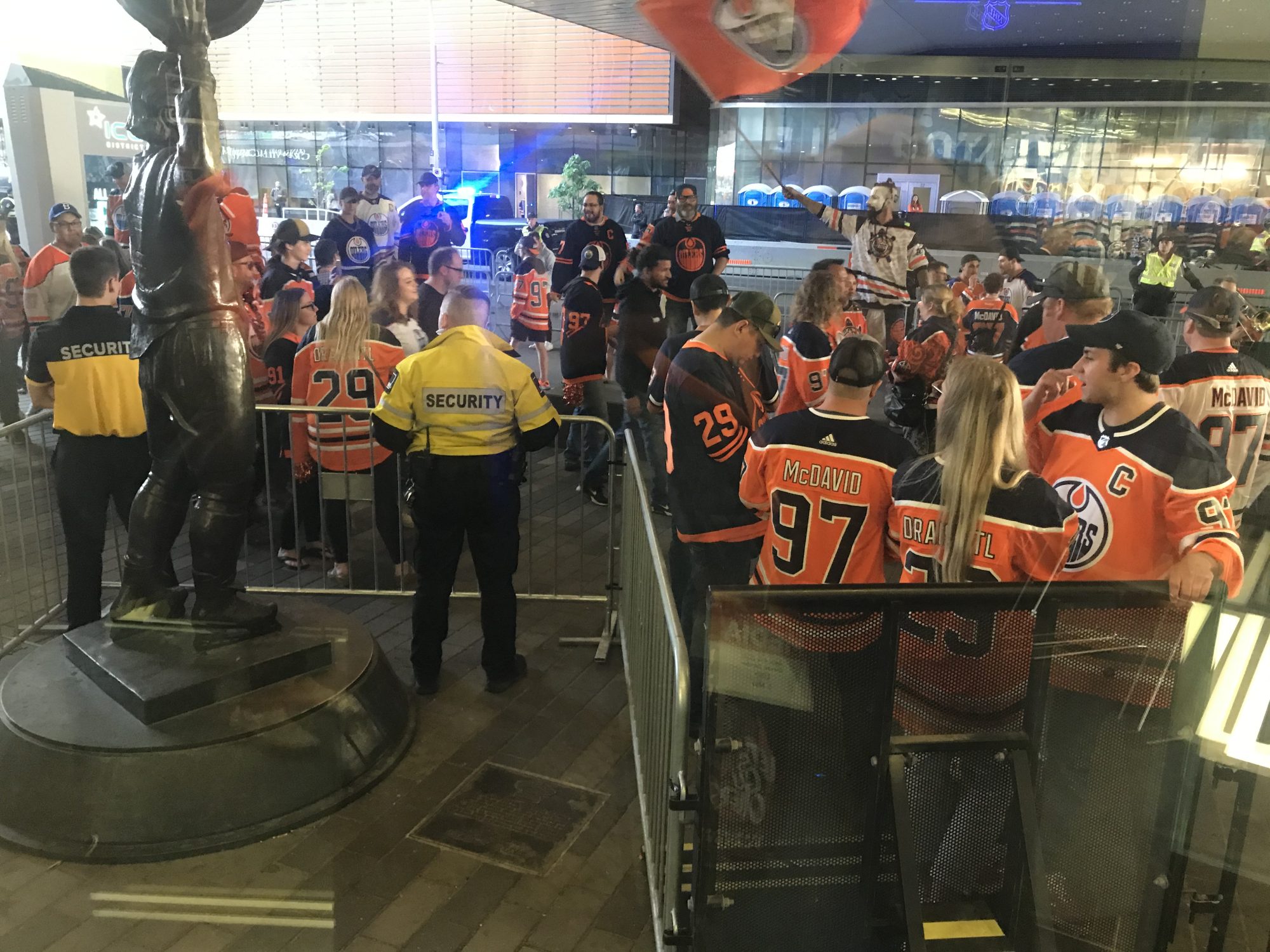 Even in Defeat, Oilers Fans Sing | Edify.