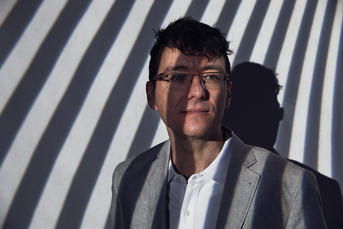 Dr. Mikolaj Raszek Dr. Mikolaj Raszek