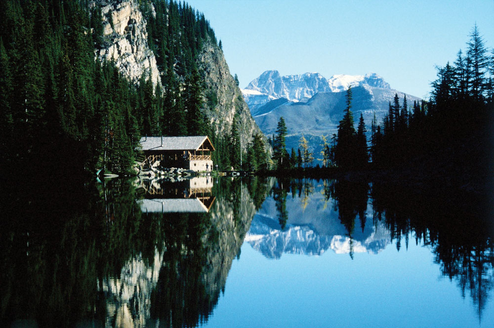 MountainDining-LakeAgnesTeahouse