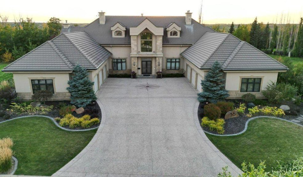 Property of the Week: River Valley Palace