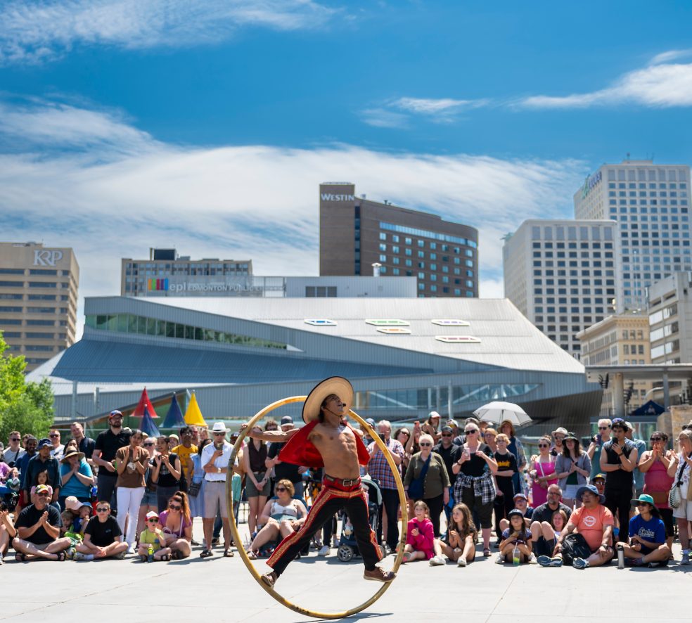 Street Performers Festival Turns Up the Weird