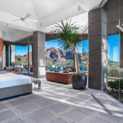 Paradise Valley bed