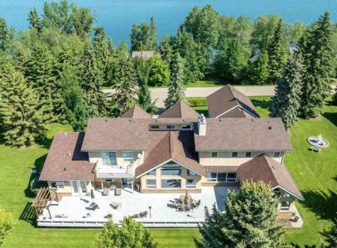 Second Property of the Week: On the Rural Waterfront