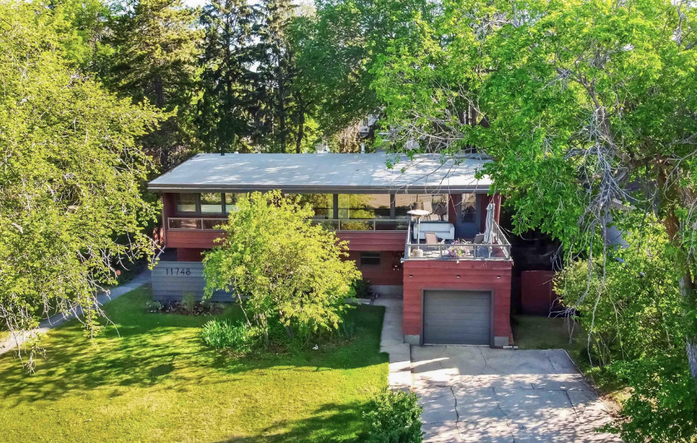 Property of the Week: A Treetop Hideaway in Windsor Park