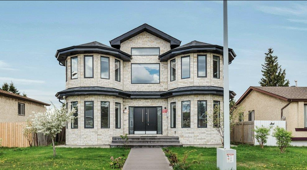 Property of the Week: Medieval Mill Woods