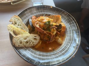 Seafood-Bouillabaisse1200x900