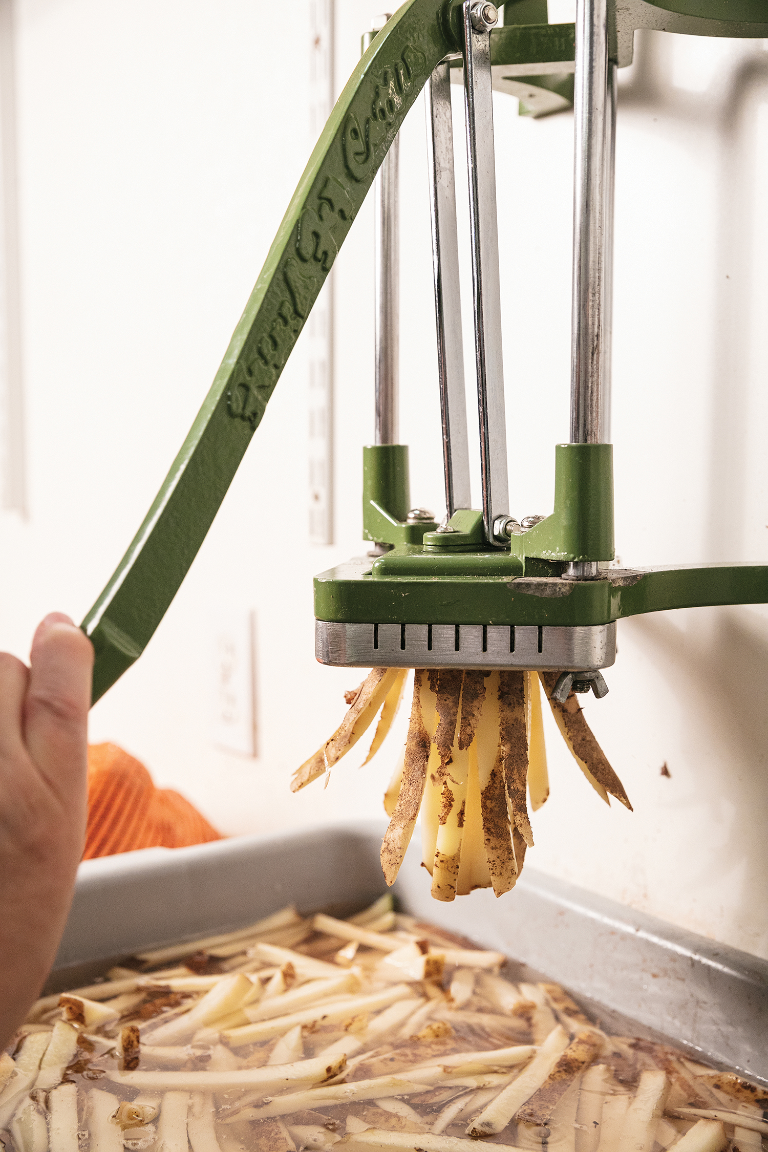 Making fries at Shack a Patate