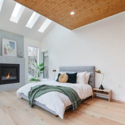 Spaces_Bedroom_Open_HighCeiling_WoodCeilling