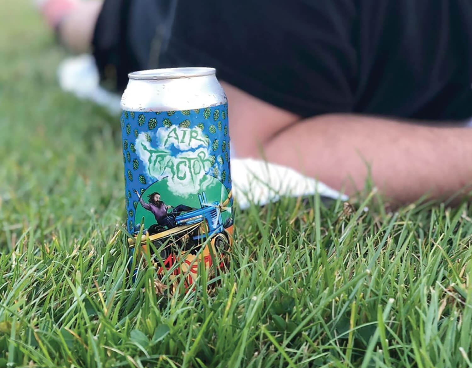 TownSquareBeer_CanOpenOnGrass