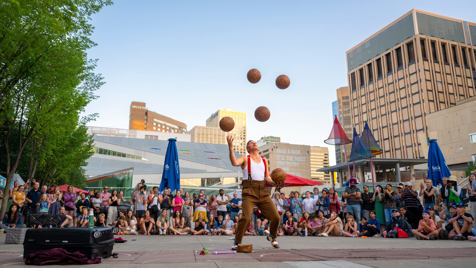 Victor_Rubilar_Five_Balls