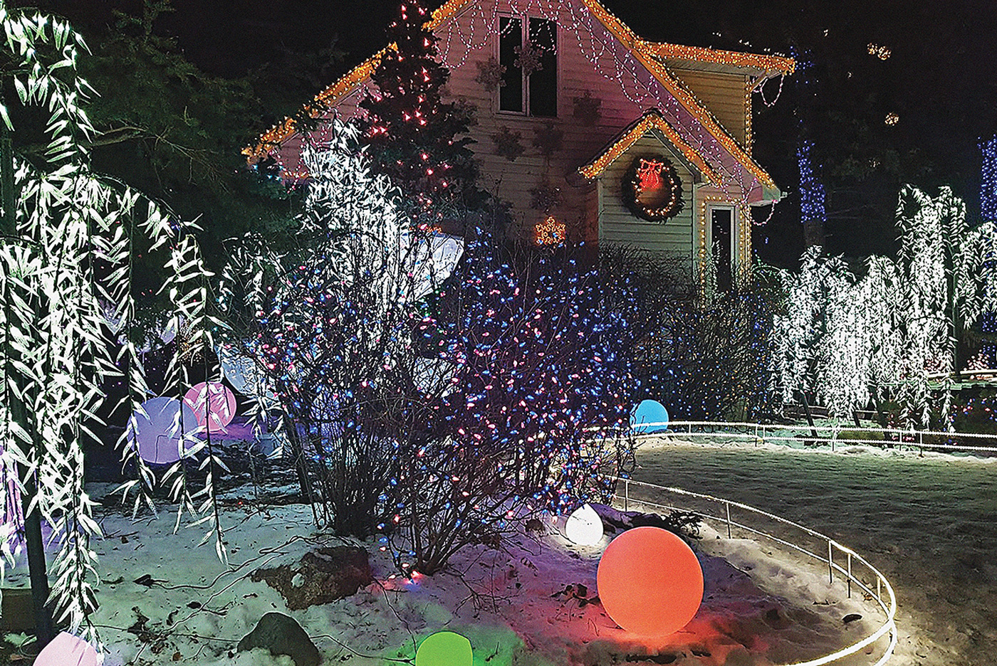 WordsPic_ChristmasLightsWEB