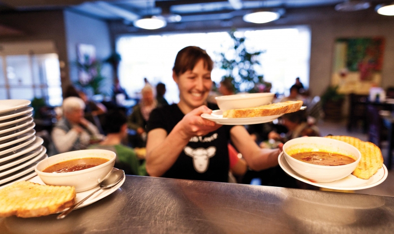 ae_12_bestrestos_brunch1-faeb32fd