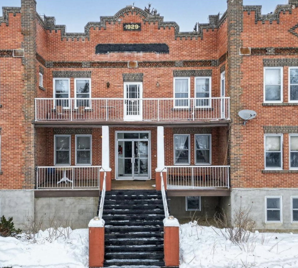 Communal Living in Mundare