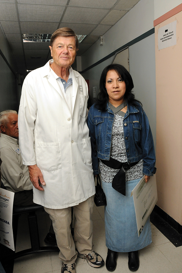 for_web_tom__miriam_5997